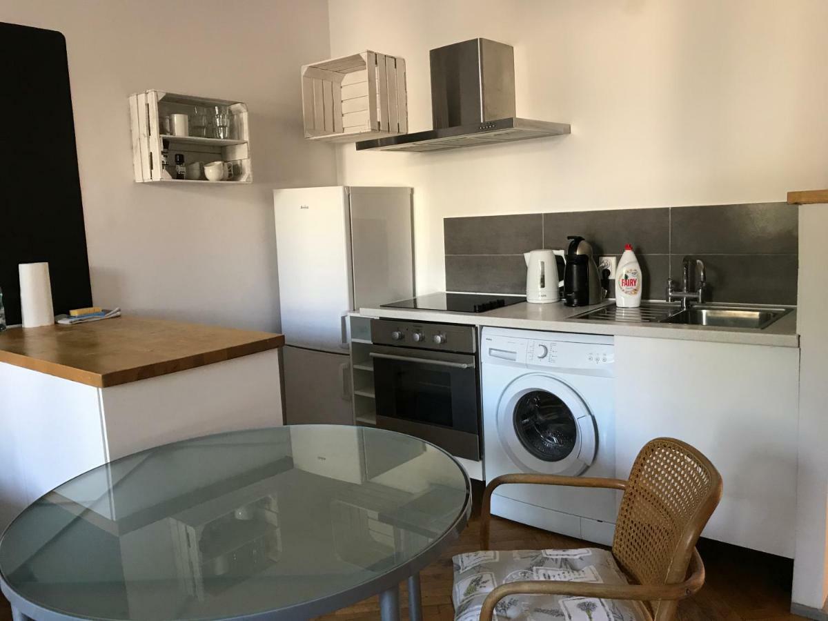 Apartament Mickiewicza Appartement Warschau Buitenkant foto