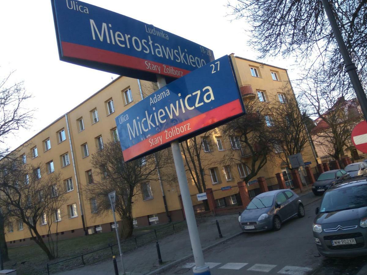 Apartament Mickiewicza Appartement Warschau Buitenkant foto