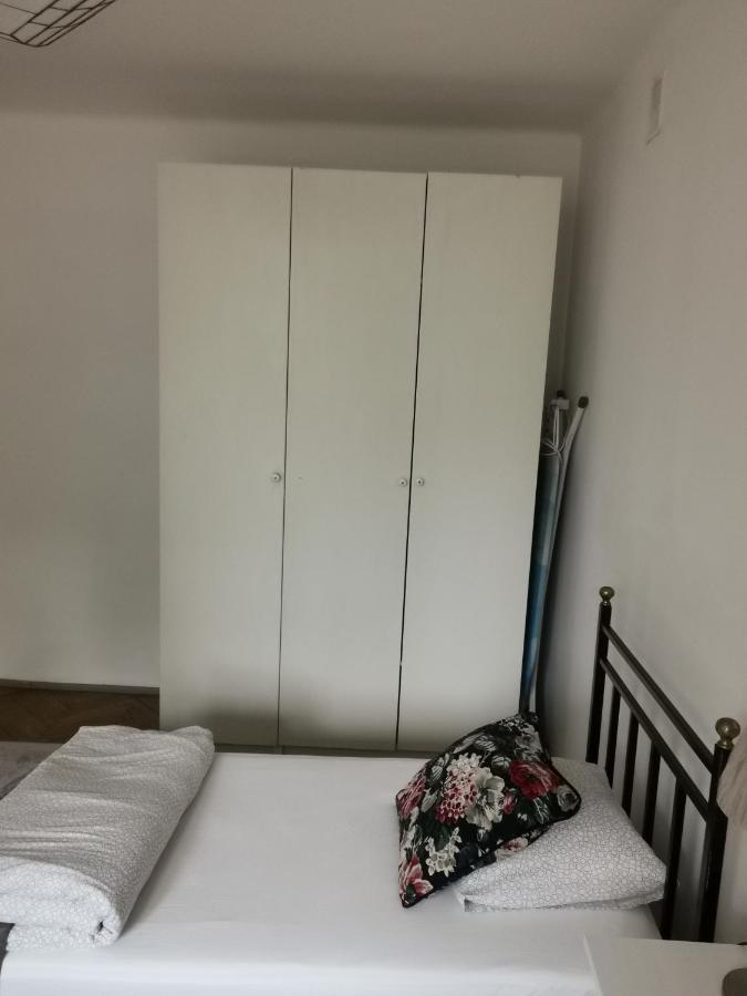 Apartament Mickiewicza Appartement Warschau Buitenkant foto